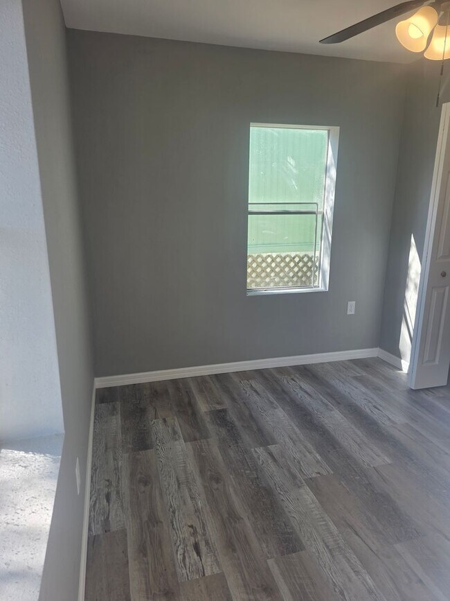 Building Photo - Updated 3 bedroom 2 bath Home for rent