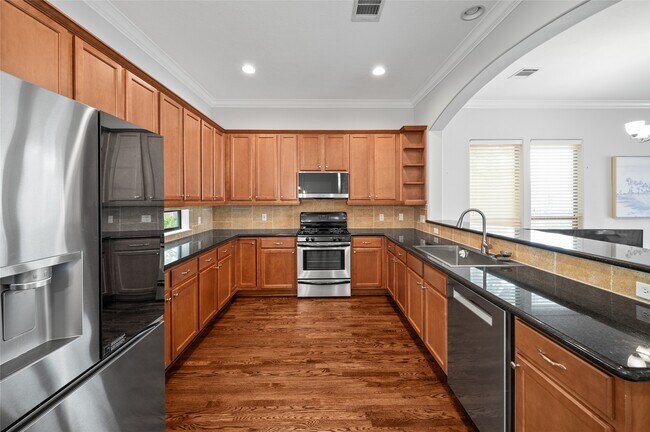 Building Photo - 1409 Rosedale St