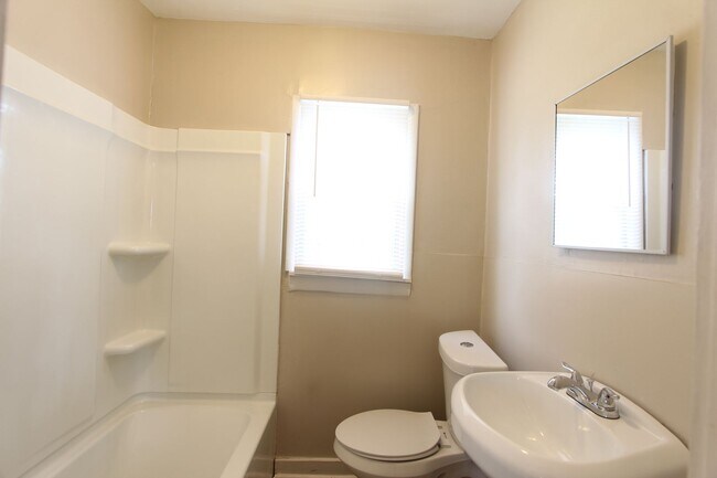 Building Photo - New On The Market! Fresh New Updates!! Better Hurry To See This One!!