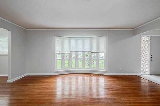 Building Photo - 4115 Mischire Dr