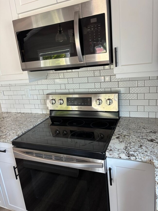 Building Photo - 737 Wood Duck Ave SE