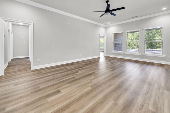 Building Photo - 4603 Jayhawk Dr