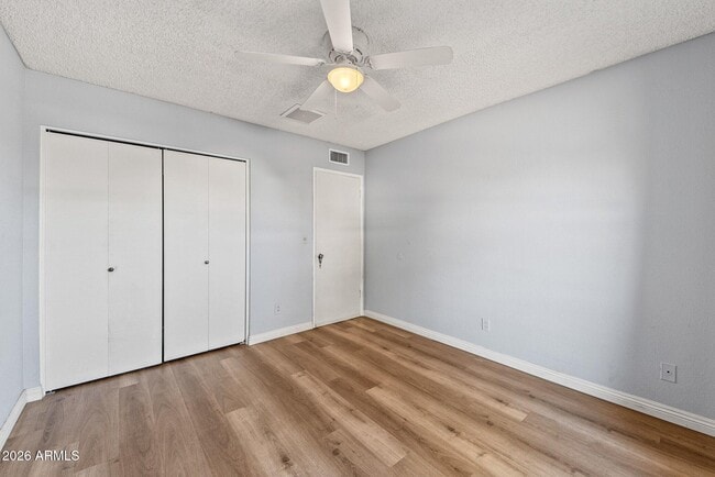 Building Photo - 5203 W Laurie Ln