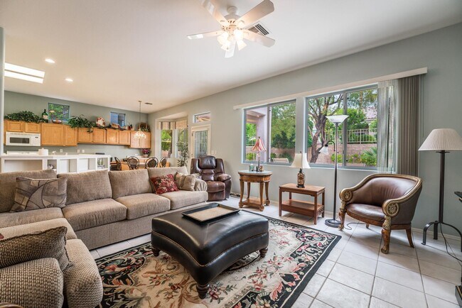 Building Photo - 10712 Brinkwood Ave
