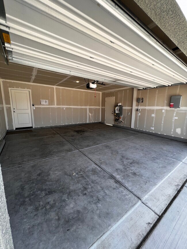 Building Photo - 5805 Beltrami Pl