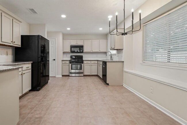 Building Photo - 16138 Cypress Trace Dr