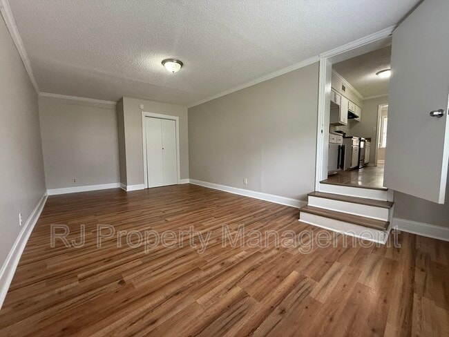 Building Photo - 3602 Donna Dr