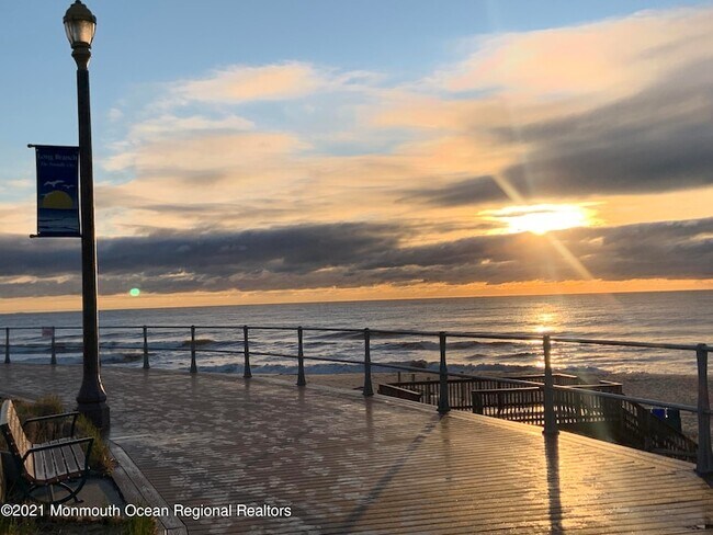 Building Photo - 57-61 Brighton Avenue Unit 303