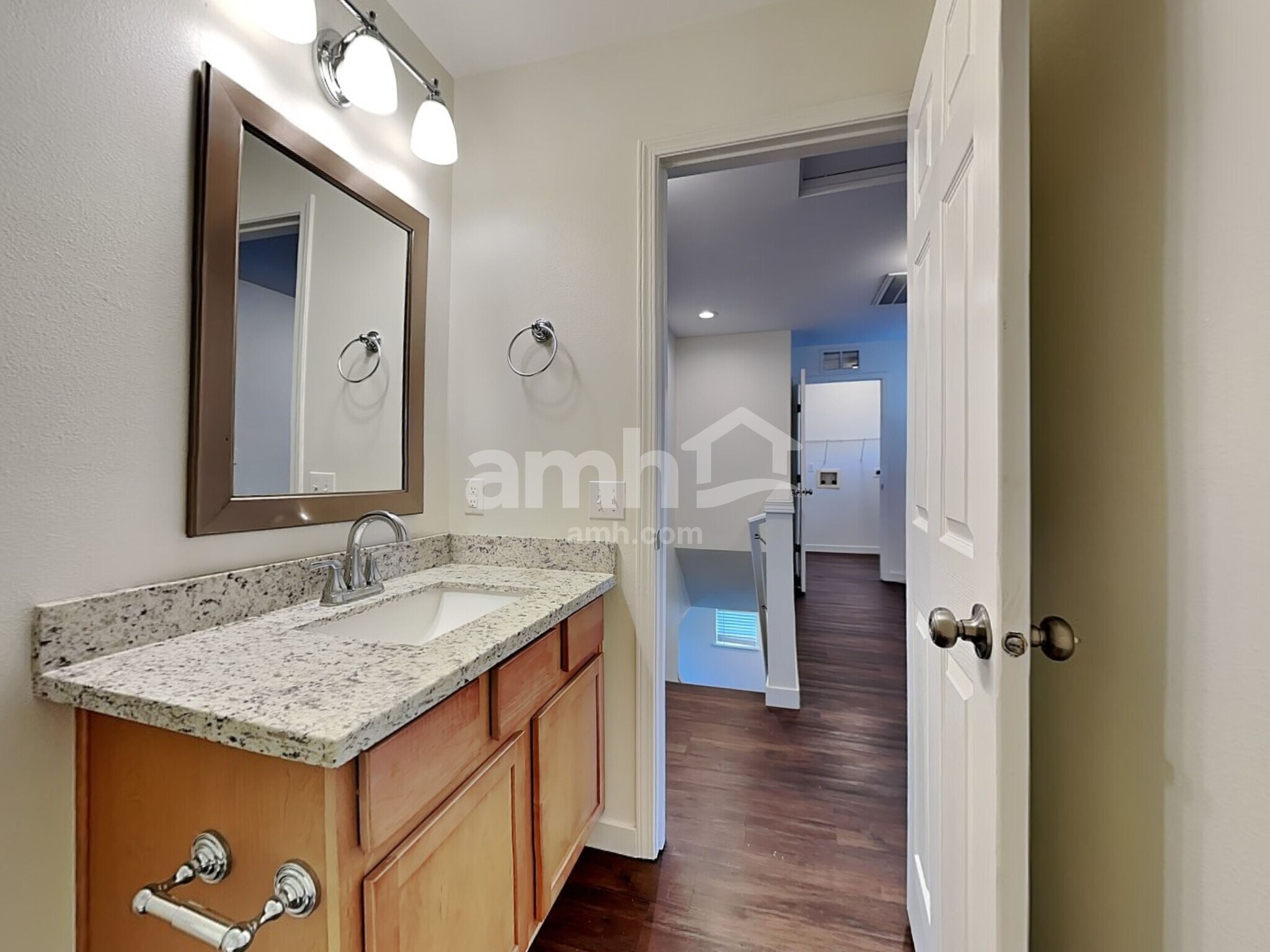 Building Photo - 10032 Terra Court Southeast