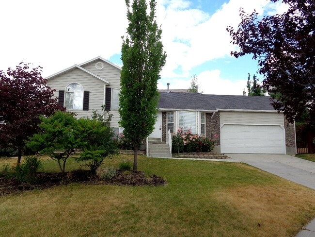 Building Photo - 6098 Monet Ct