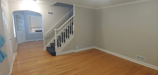 Building Photo - 4425 N 105th St