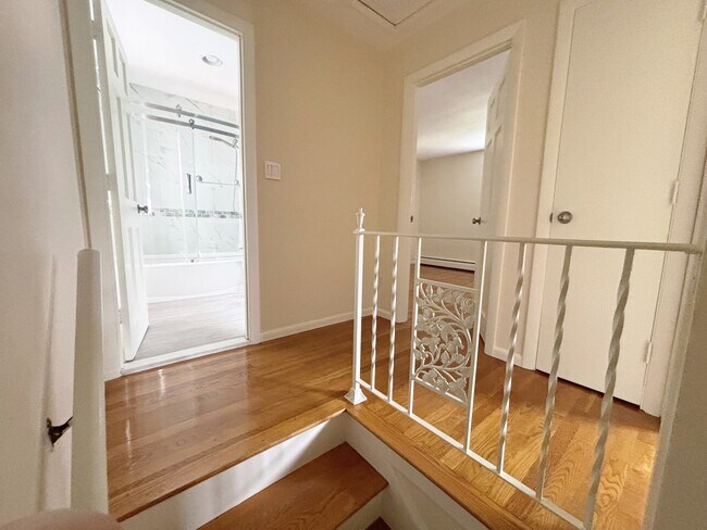 2nd floor - 100 Emerson Gardens Rd