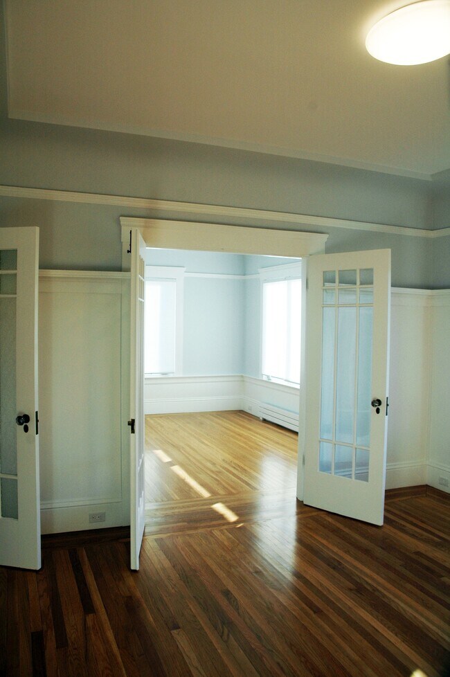 Building Photo - 46 Jersey Street