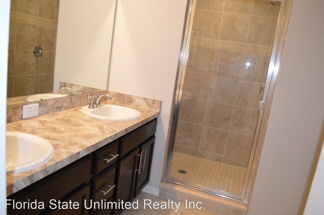 Building Photo - 3 br, 2.5 bath House - 9539 Tocobaga PL