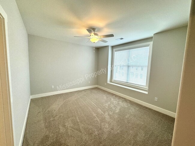 Building Photo - 3BD/3.5BA FOR RENT IN THE RESERVE