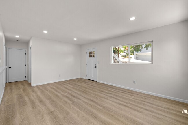 Building Photo - 1144 Eureka St