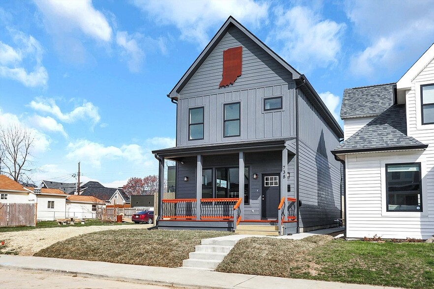 Primary Photo - 738 Terrace Ave