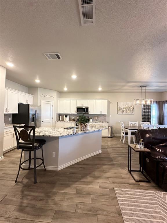 Building Photo - 520 Seabiscuit Dr