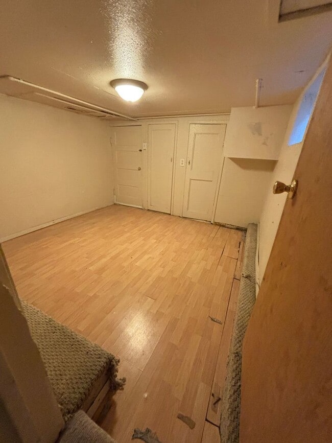 Building Photo - Salt Lake Cottage home 3 bed, 2 baths