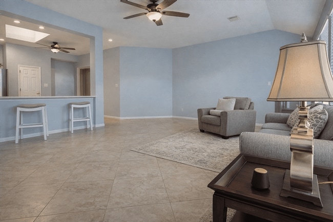 Building Photo - 1803 W Welsford Dr