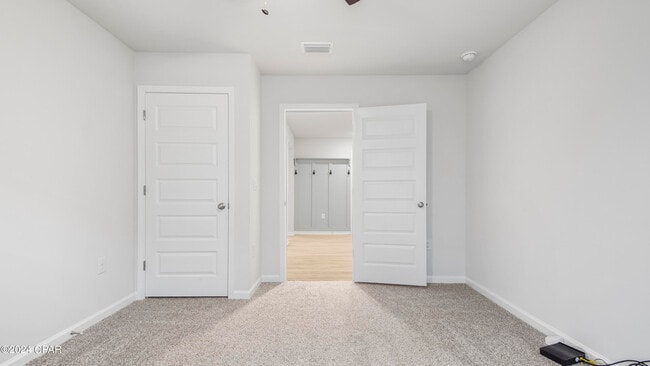 Building Photo - 5037 Rivergrass Dr