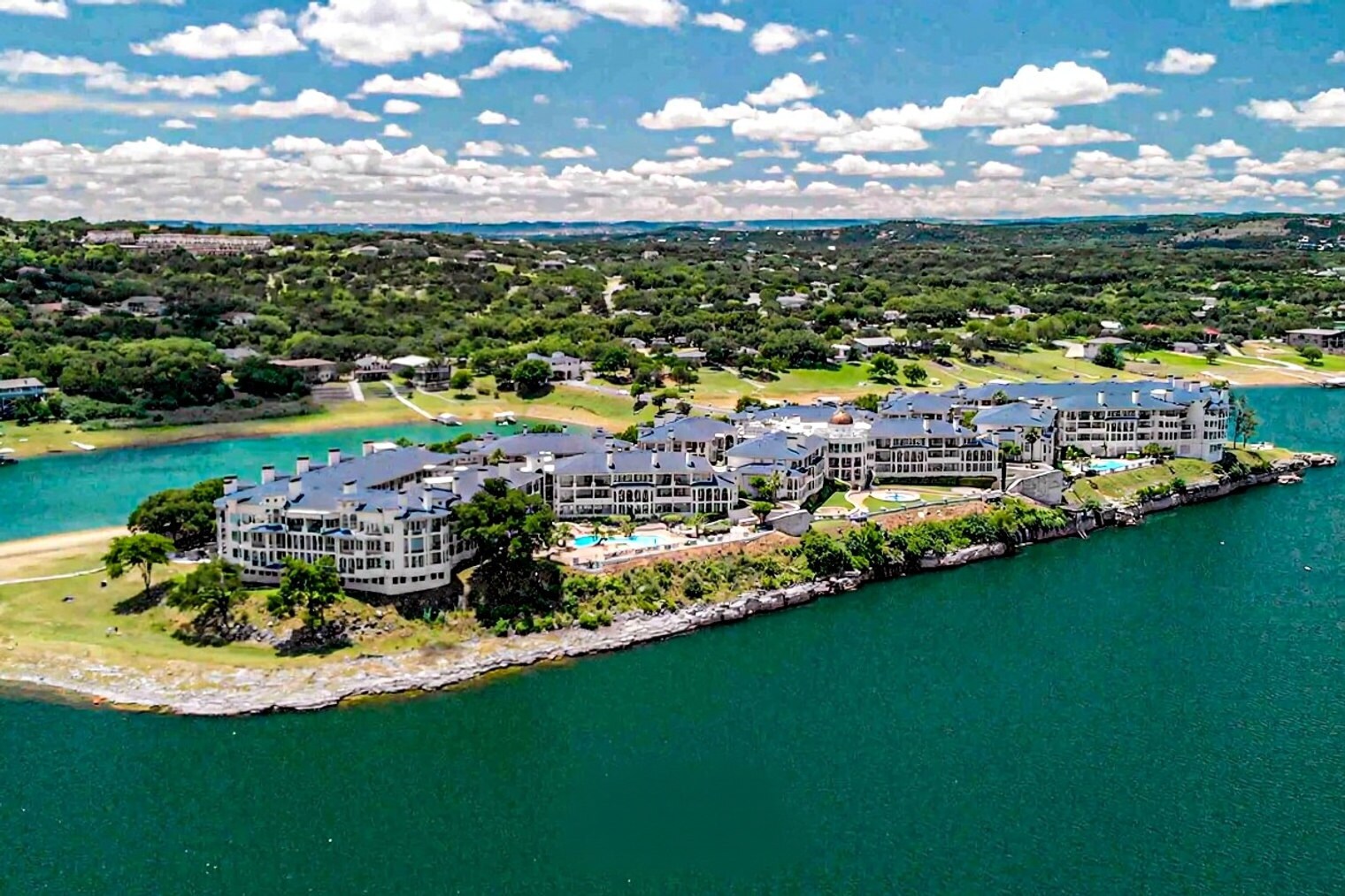 Building Photo - 3404 American Dr