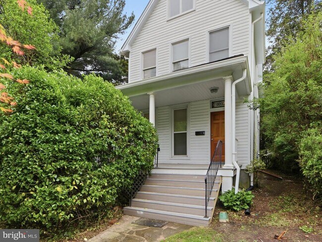 Building Photo - 6008 Clearspring Rd