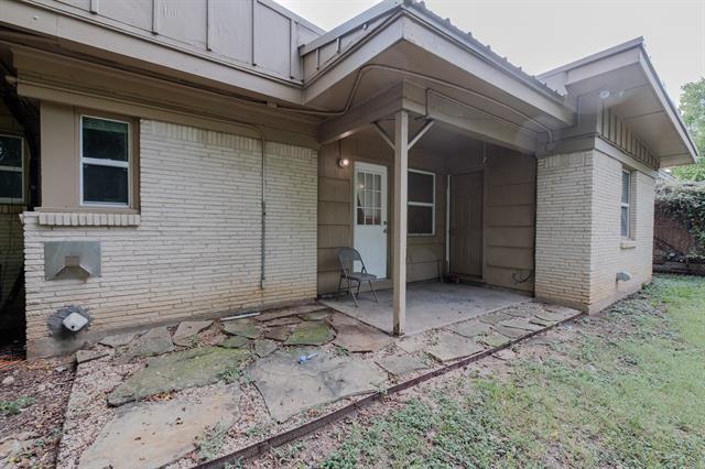Building Photo - 2704 Cordone St