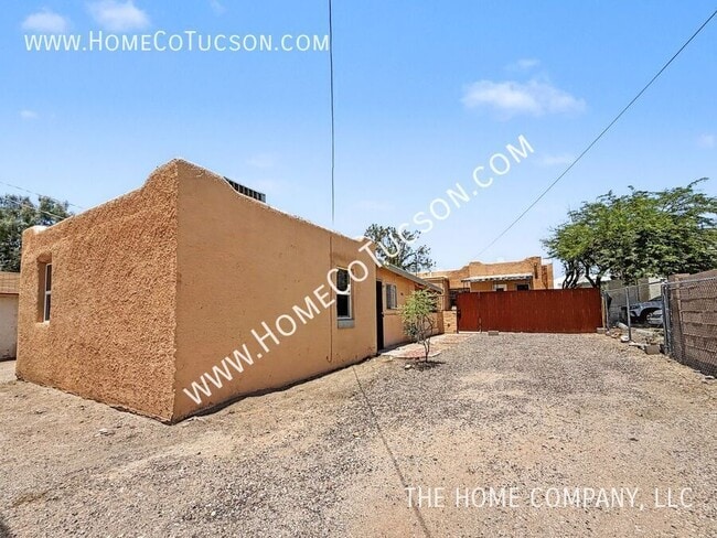 Building Photo - 542 E Speedway Blvd