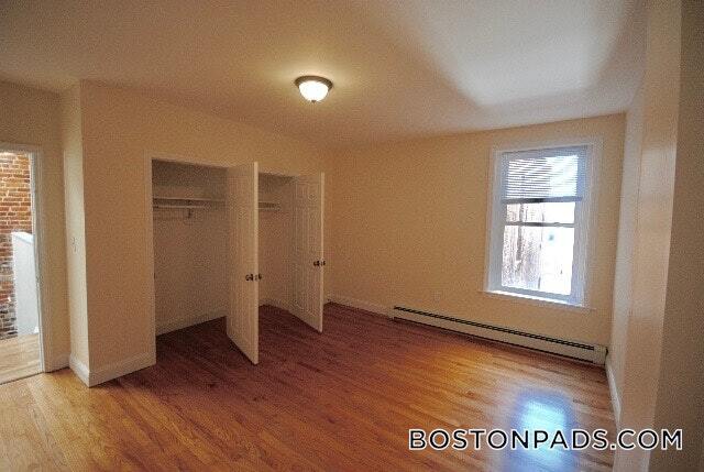 Building Photo - 342 Meridian St