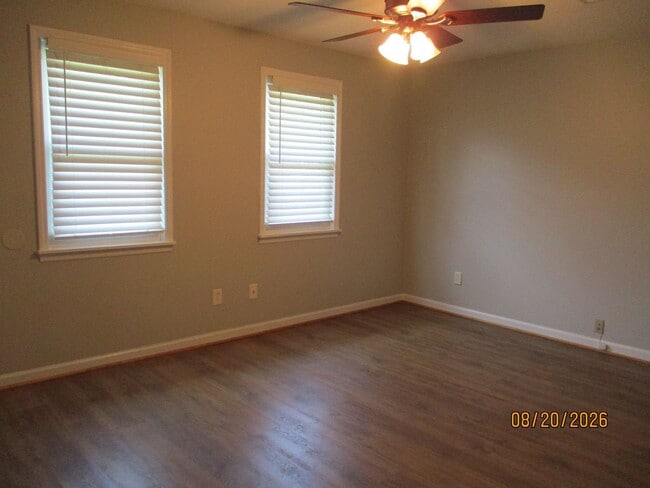 Building Photo - 459 Rachel Dr