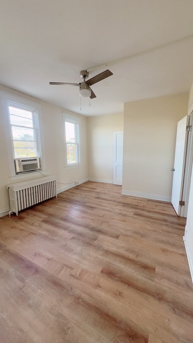 Building Photo - 2307 Windsor Ave