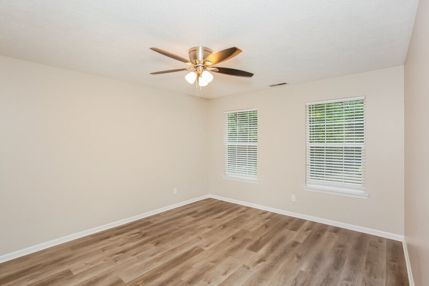 Building Photo - 959 Atir Ln