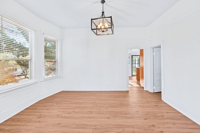 Building Photo - Downtown Napa 2 bdrm 1.5 Bath Home Availab...
