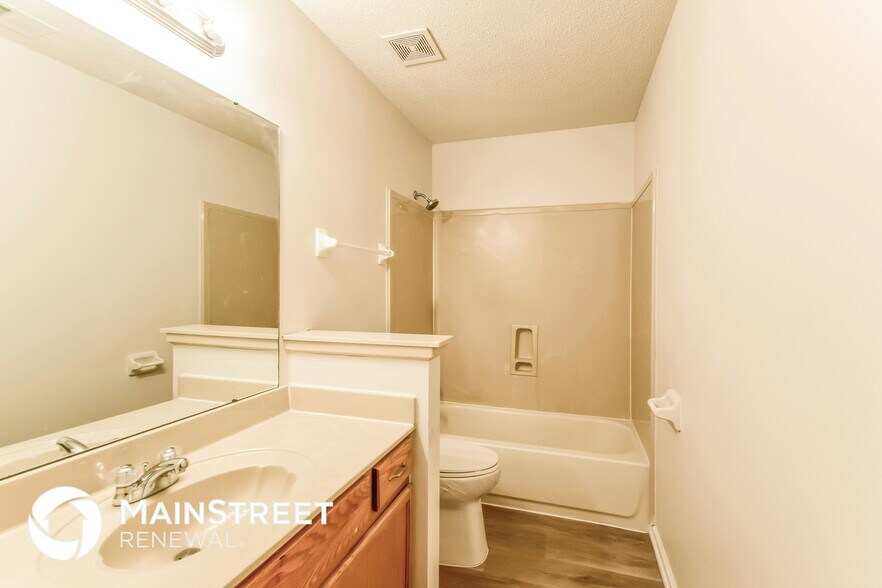 Building Photo - 4848 Ashcroft Dr