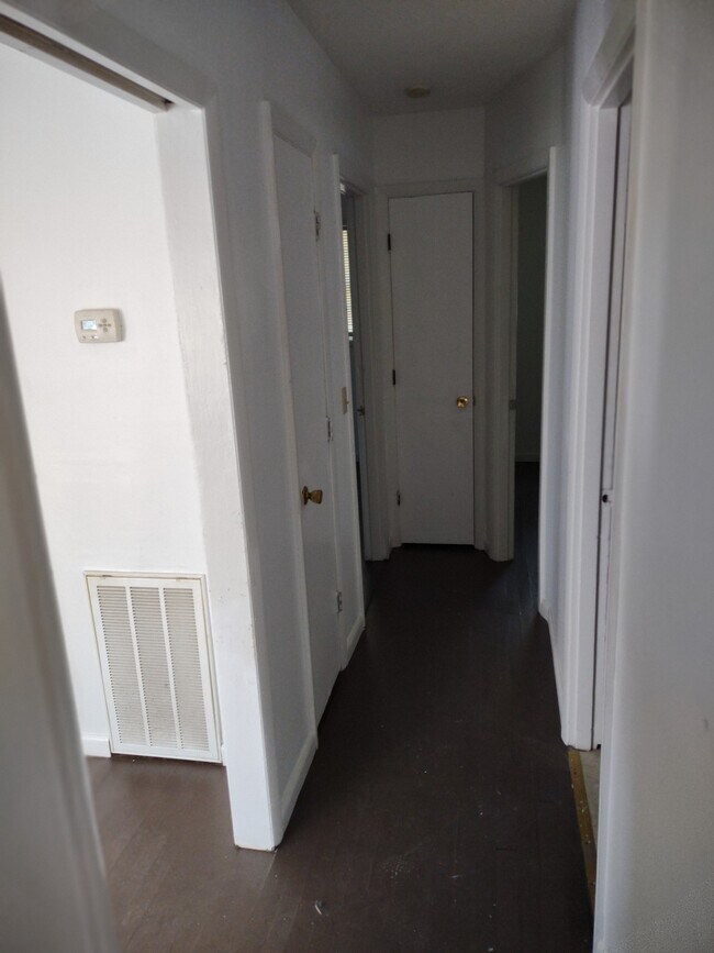 Building Photo - 501 Washington St