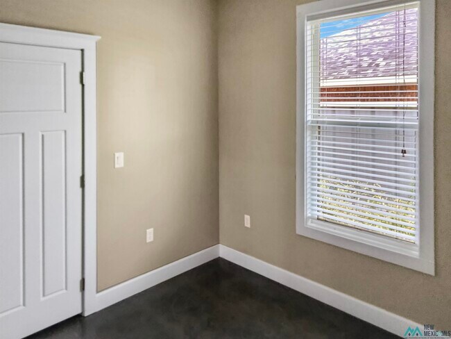 Building Photo - 2300 Reese Dr