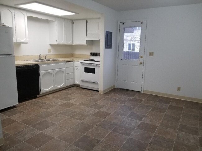 Building Photo - 6738 W Westwood Ln