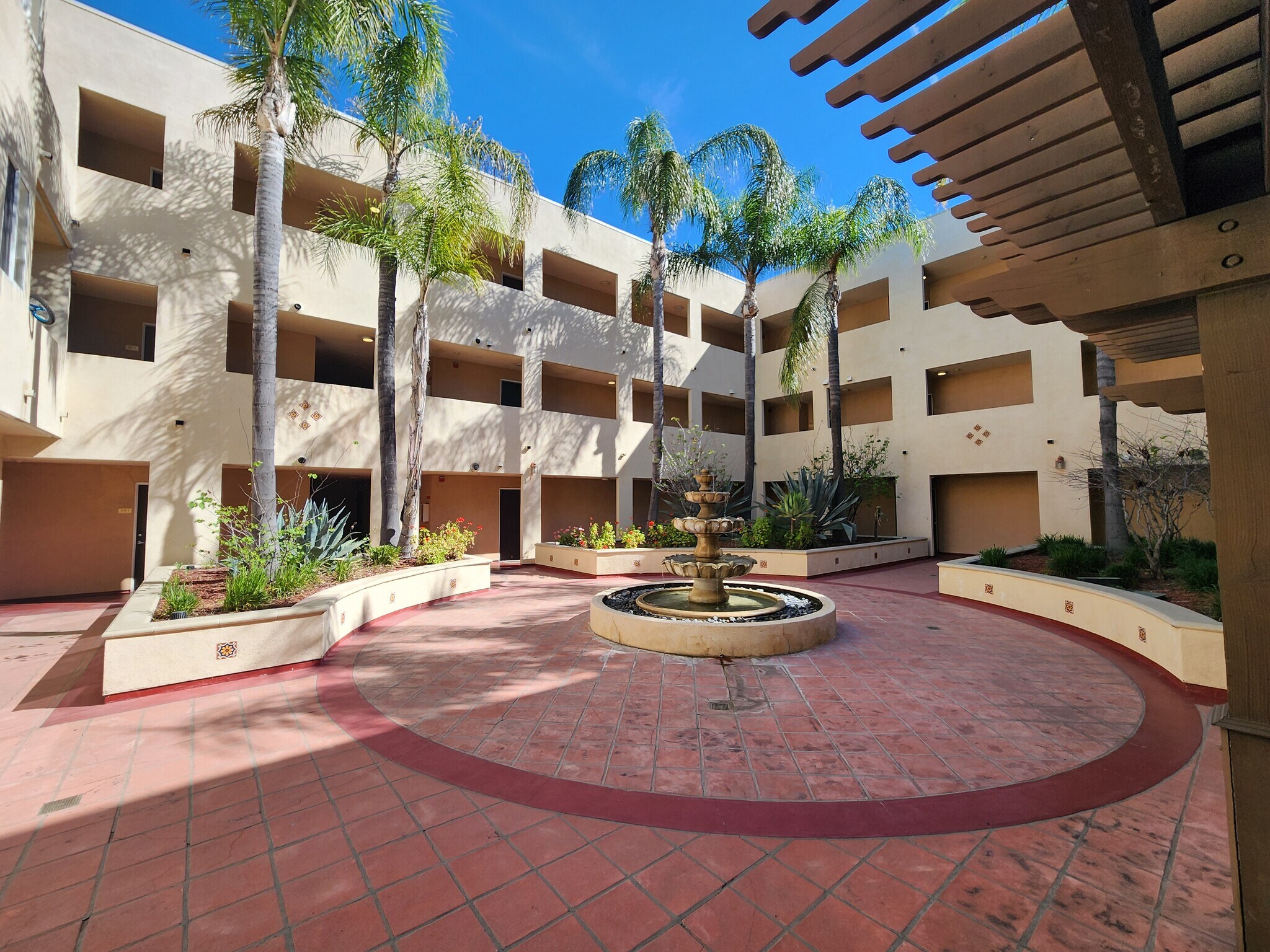 Building Photo - 13941 Sherman Way