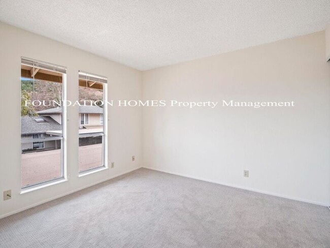 Building Photo - 67 Roundtree Blvd