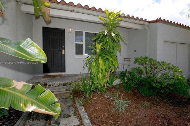 Building Photo - 460 NE 76th St