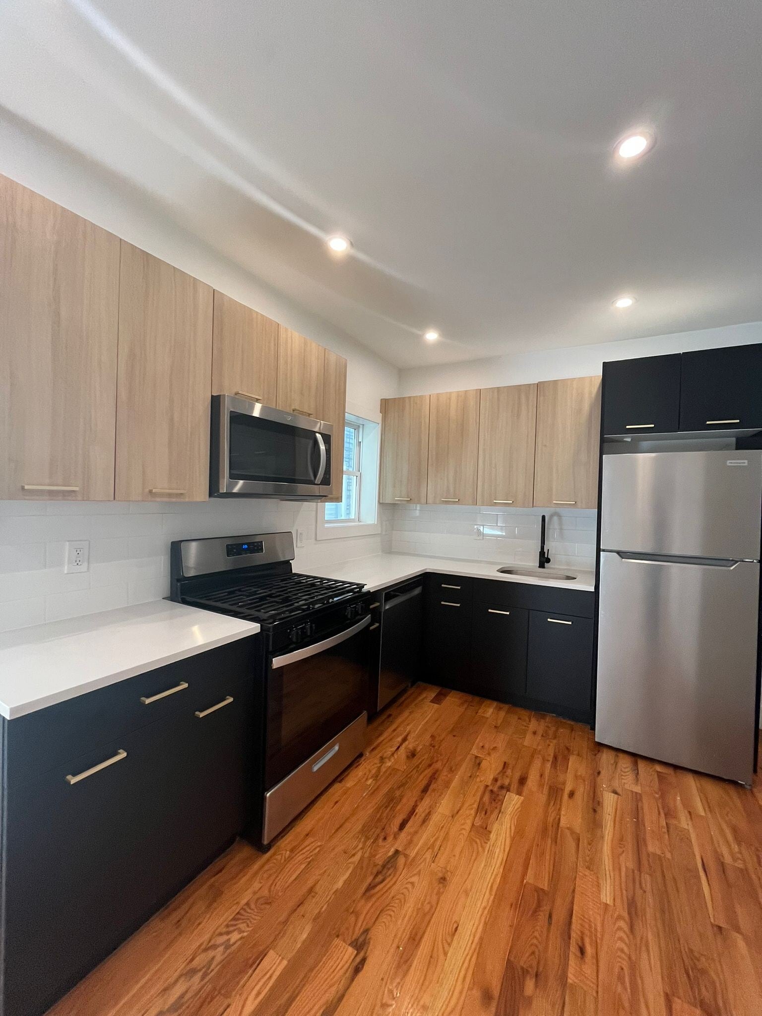 Building Photo - 237 Clinton Ave