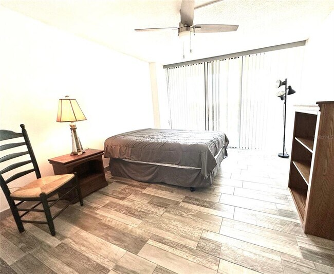 Building Photo - 500 N Osceola Ave