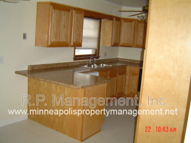 Building Photo - 990 Transit Ave