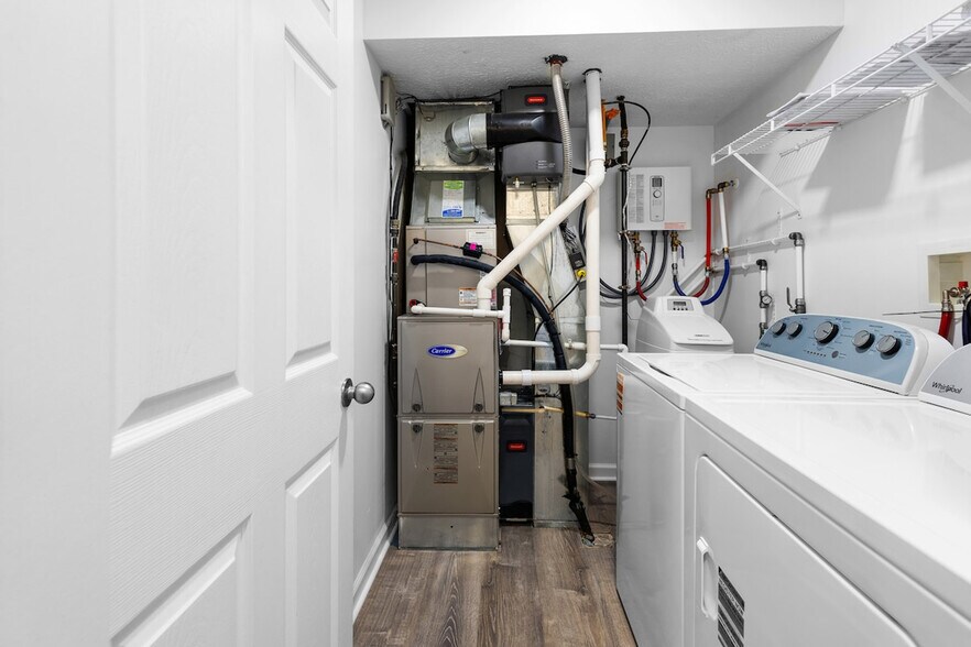 Building Photo - 11179 Catalina Dr