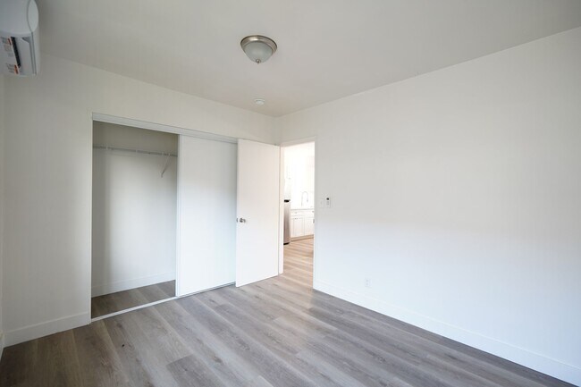 Building Photo - 3447-3449 Dwight Ave