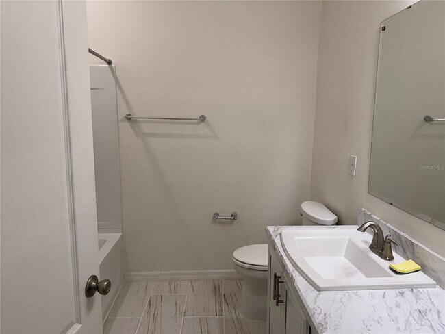 Building Photo - 279 Sunfish Dr