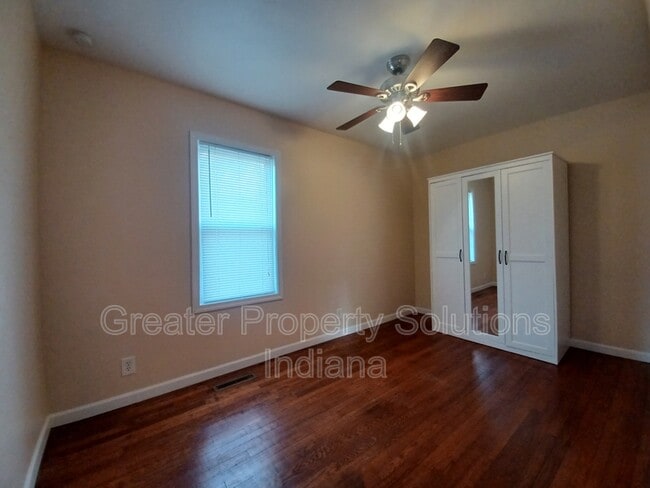 Building Photo - 412 W South St