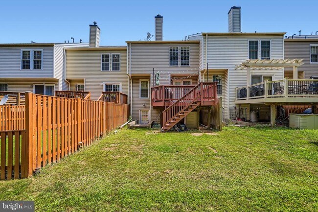 Building Photo - 708 Pine Drift Dr