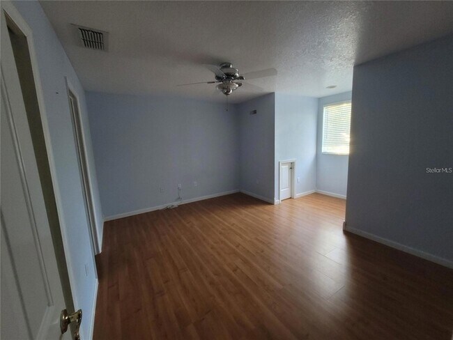 Building Photo - 1785 Grove Ct